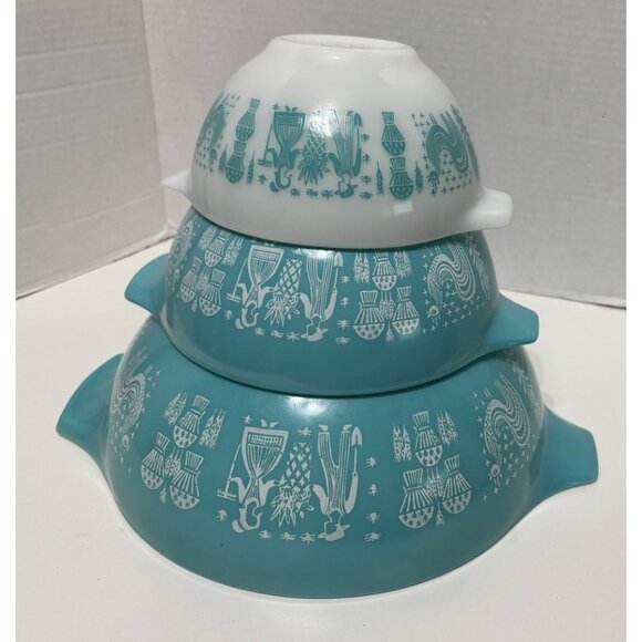 Pyrex Amish Turquoise Teal Butterprint Cinderella Nesting Mixing Bowls Set of 3 - Picture 1 of 11